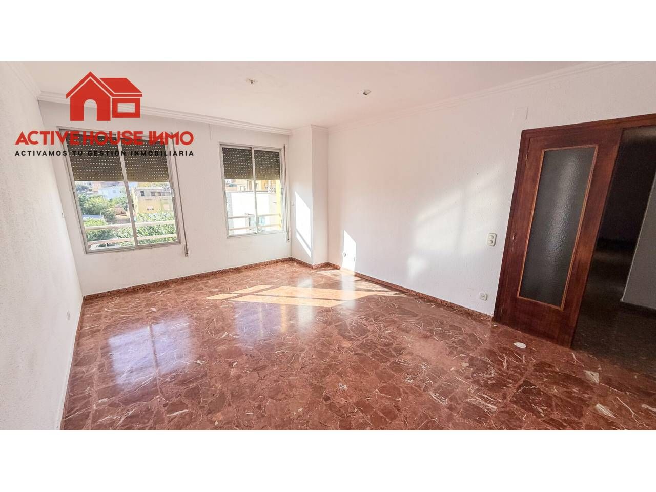 Exterior view of Flat for sale in Santa Bàrbara
