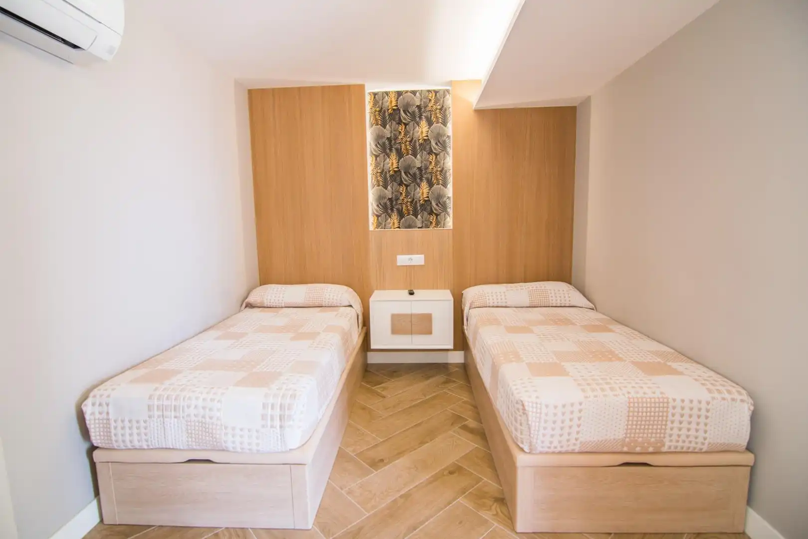 Bedroom of Apartments for sale in Gandia  with Air Conditioner, Terrace and Furnished
