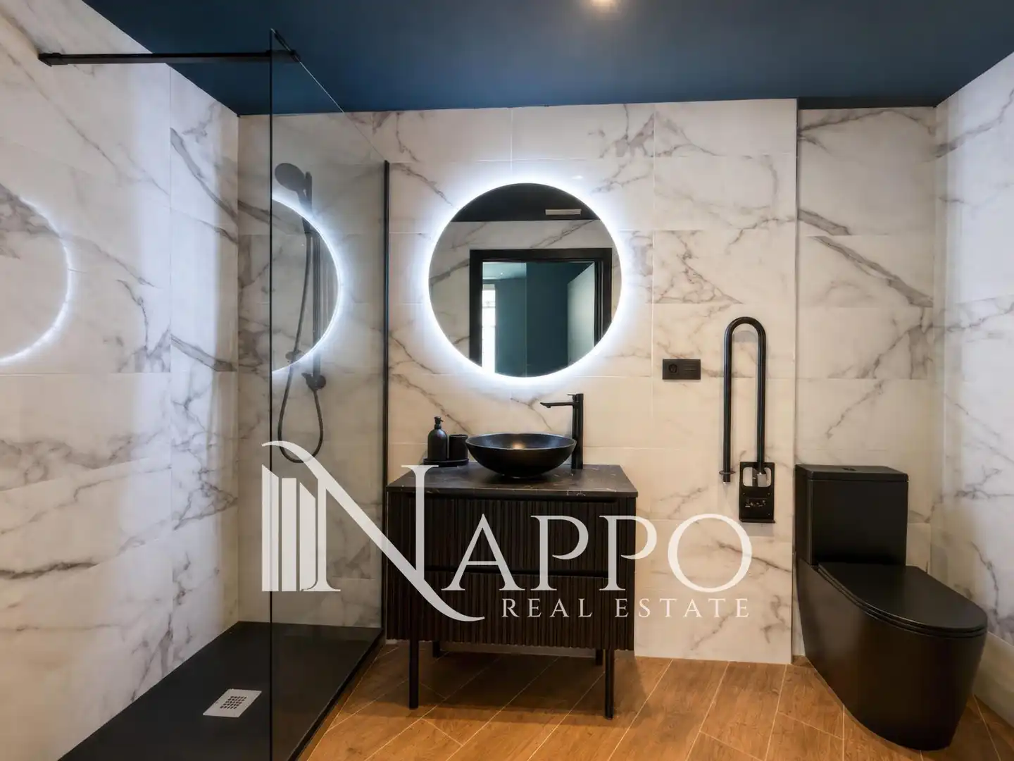 Baño de Local en venta en  Palma de Mallorca con Aire acondicionado y Alarma
