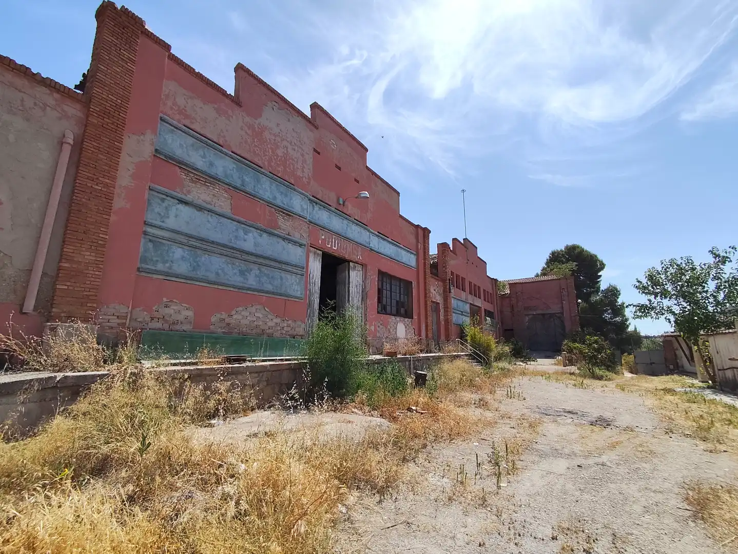 Vista exterior de Nau industrial en venda en Les Borges Blanques