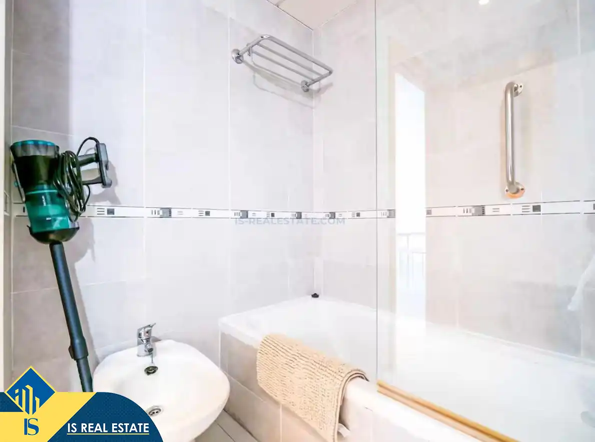 Baño de Apartamento en venta en Guardamar del Segura con Aire acondicionado, Calefacción y Terraza