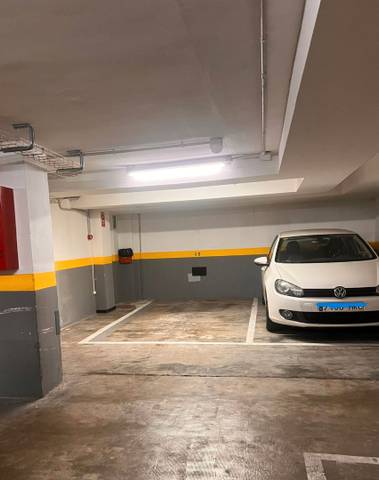 Garaje en Venta en Carrer de Gomis en Vallcarca i els Penitents