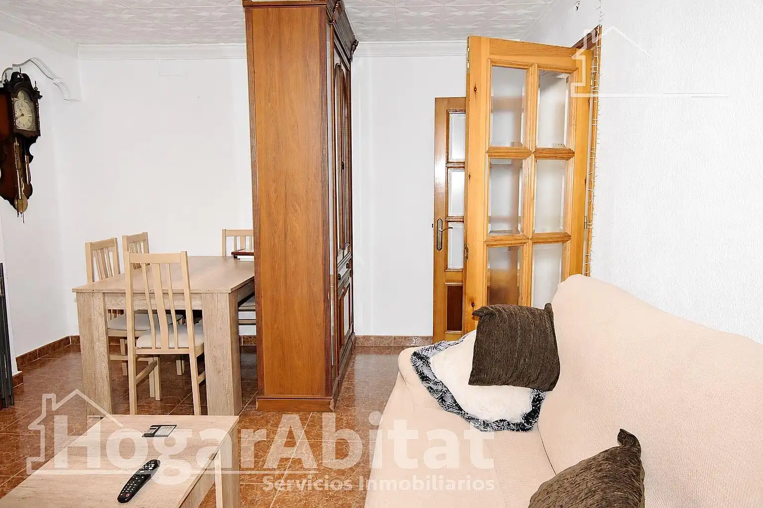 Bedroom of Flat for sale in Valencia