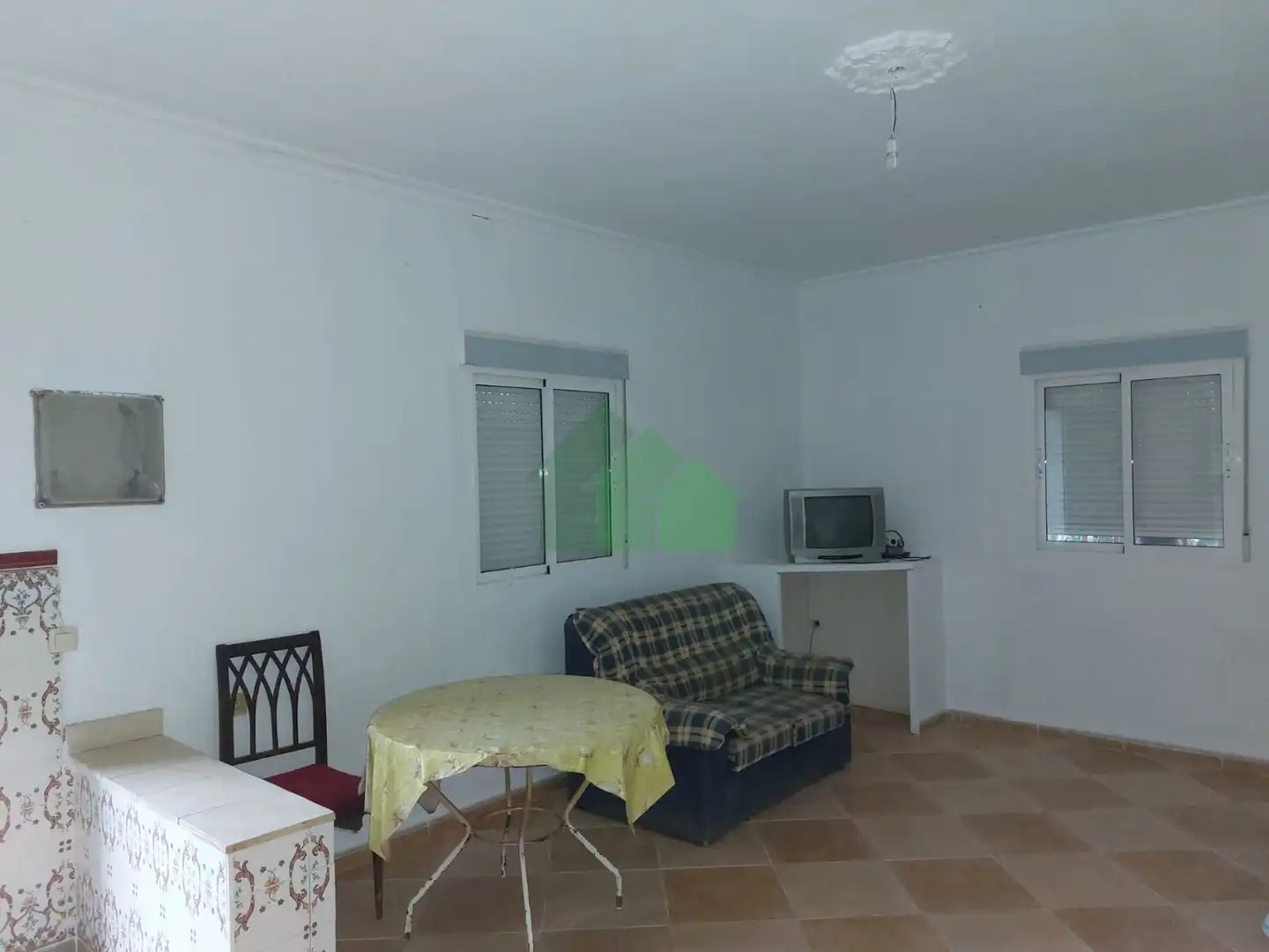 Sala de estar de Casa o chalet en venta en Corte de Peleas con Calefacción, Trastero y TV