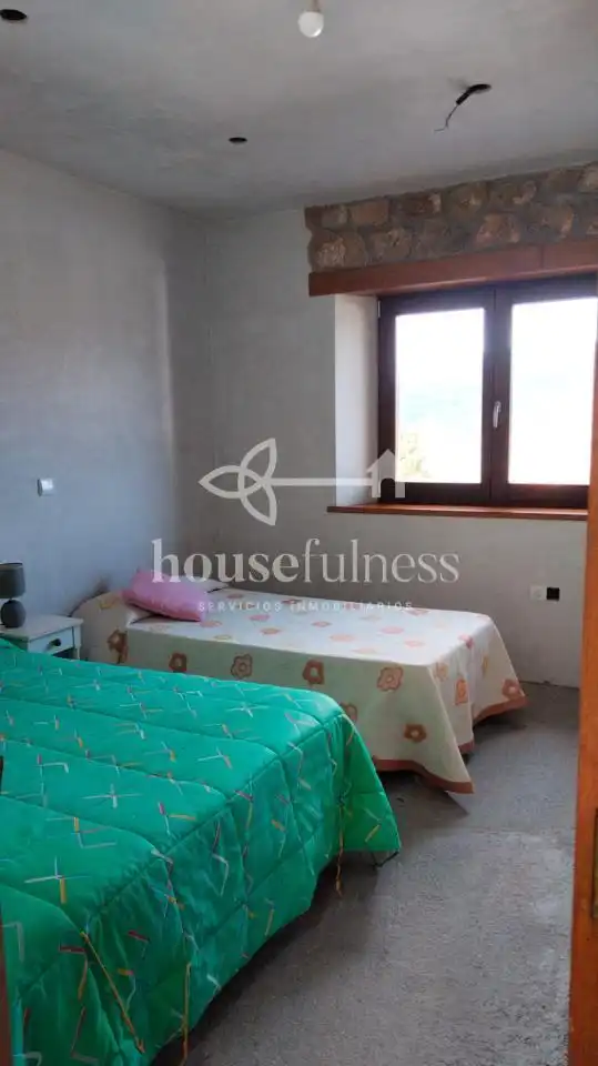 Bedroom of Houses for sale in O Vicedo   with Heating, Private garden and Storage room