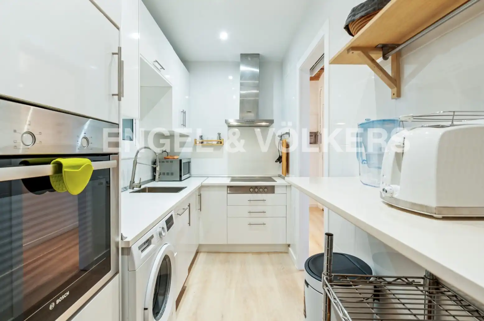 Kitchen of Flat for rent in Barcelona  with Air Conditioner, Heating and Parquet flooring