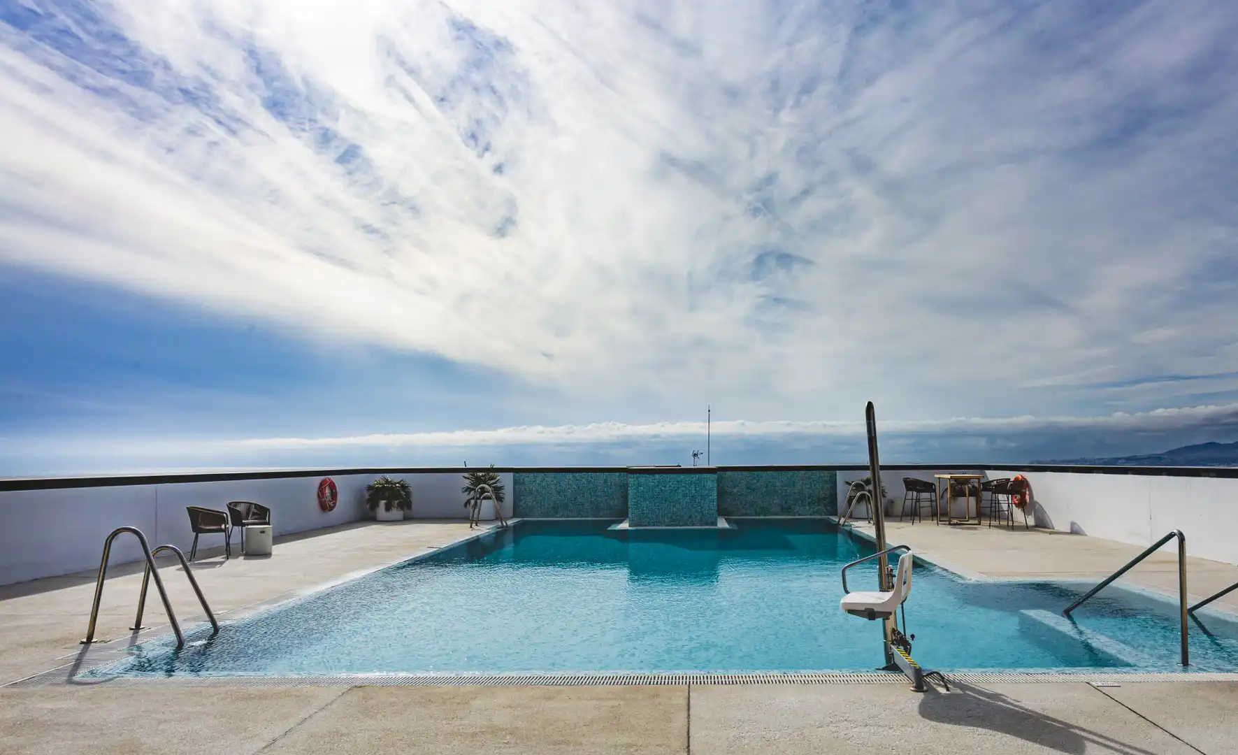 Schwimmbecken von Wohnung zum Verkauf in Málaga mit Schwimmbad und Gemeinschaftspool