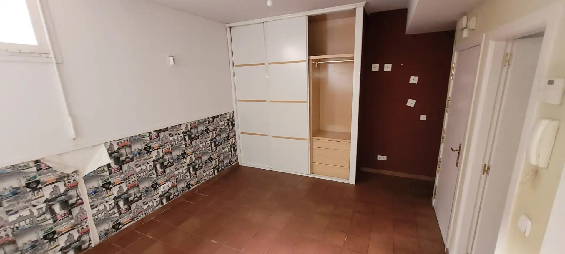 Dormitori de Casa o xalet en venda en Pozuelo de Alarcón amb Jardí privat