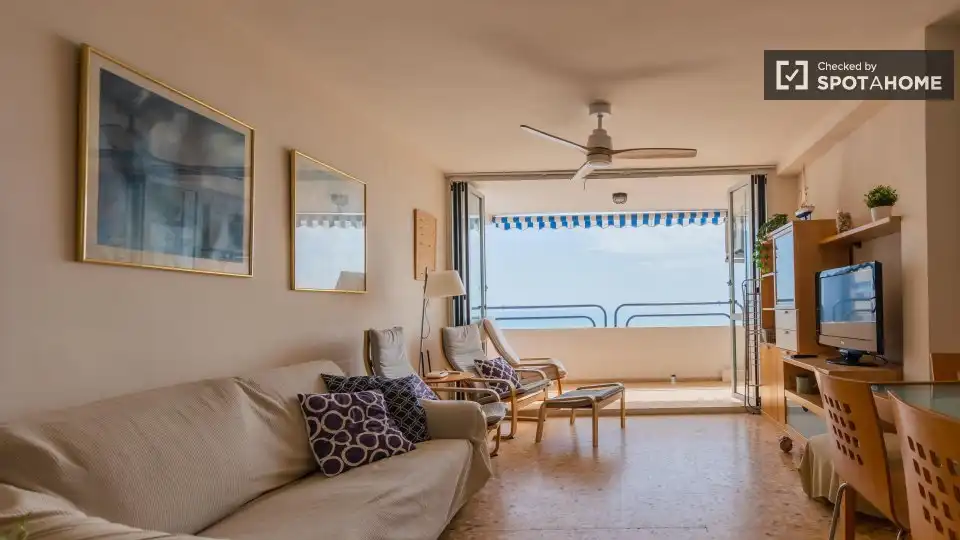 Flat with terrace to rent in Playa del Puig, imagen 2