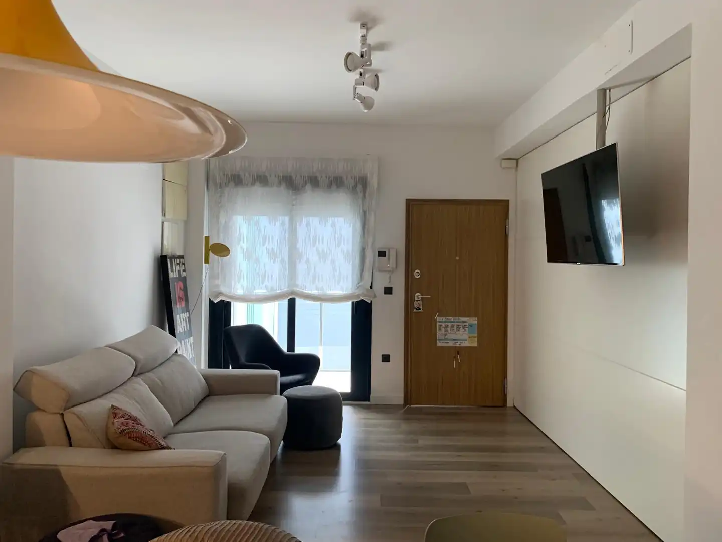Sala d'estar de Pis en venda en Sevilla amb Aire condicionat, Terrassa i Moblat