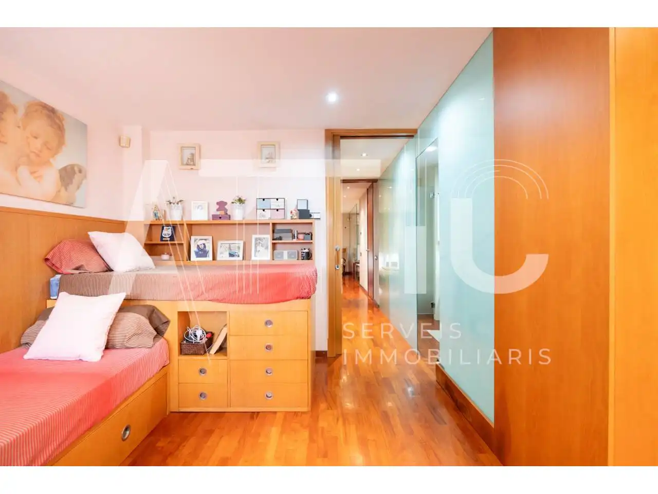 Dormitori de Casa o xalet en venda en Sabadell amb Aire condicionat, Calefacció i Parquet