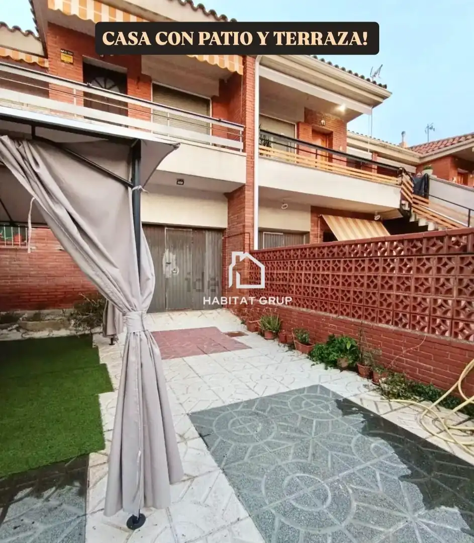 Vista exterior de Casa o xalet en venda en Tarragona amb Aire condicionat, Calefacció i Jardí privat