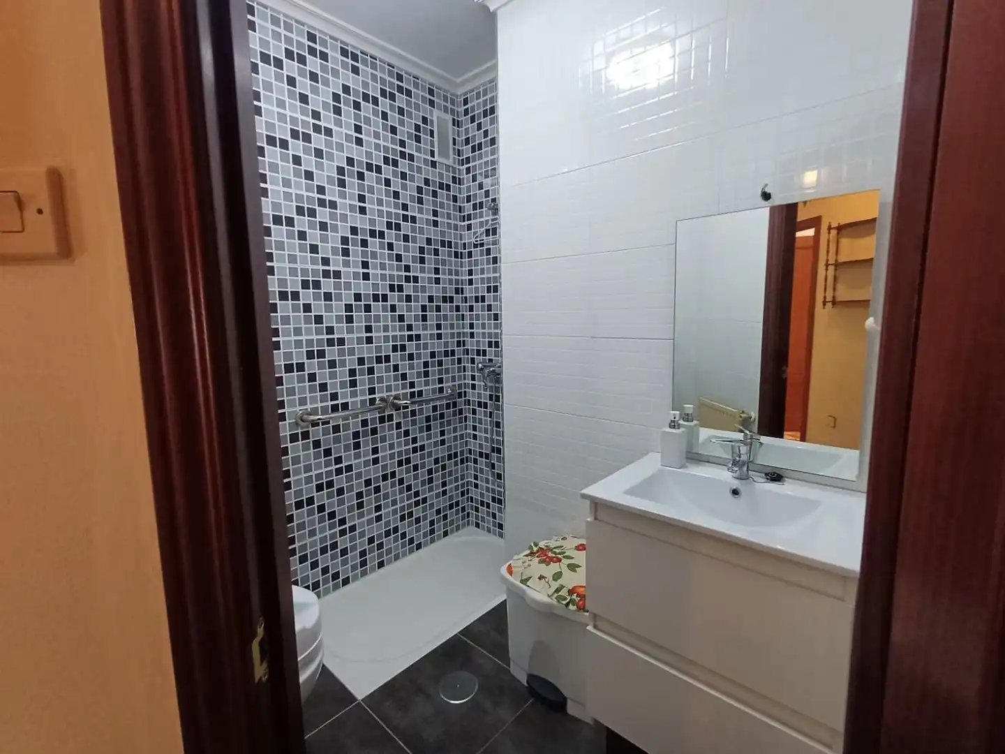 Flat for sale in N/A, Santa Marina - Polígono