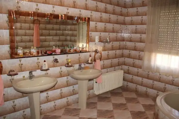 Baño de Casa adosada en venta en Urda con Calefacción, Terraza y Trastero