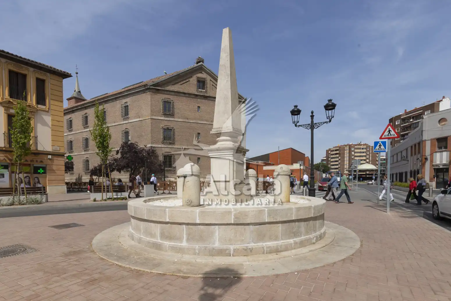 Außenansicht von Einfamilien-Reihenhaus zum Verkauf in Alcalá de Henares