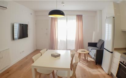 Bedroom of Flat to rent in  Madrid Capital  with Air Conditioner and Heating
