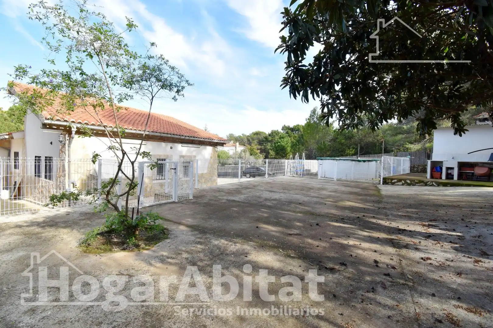 Vista exterior de Casa o chalet en venta en Simat de la Valldigna con Aire acondicionado, Calefacción y Jardín privado