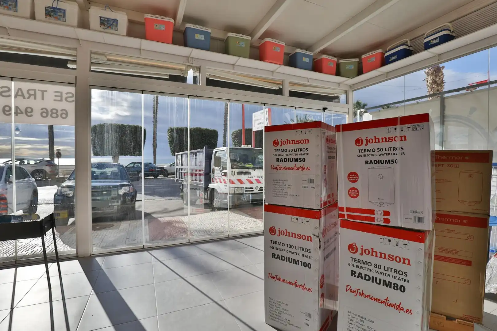 Local en venta en Carboneras