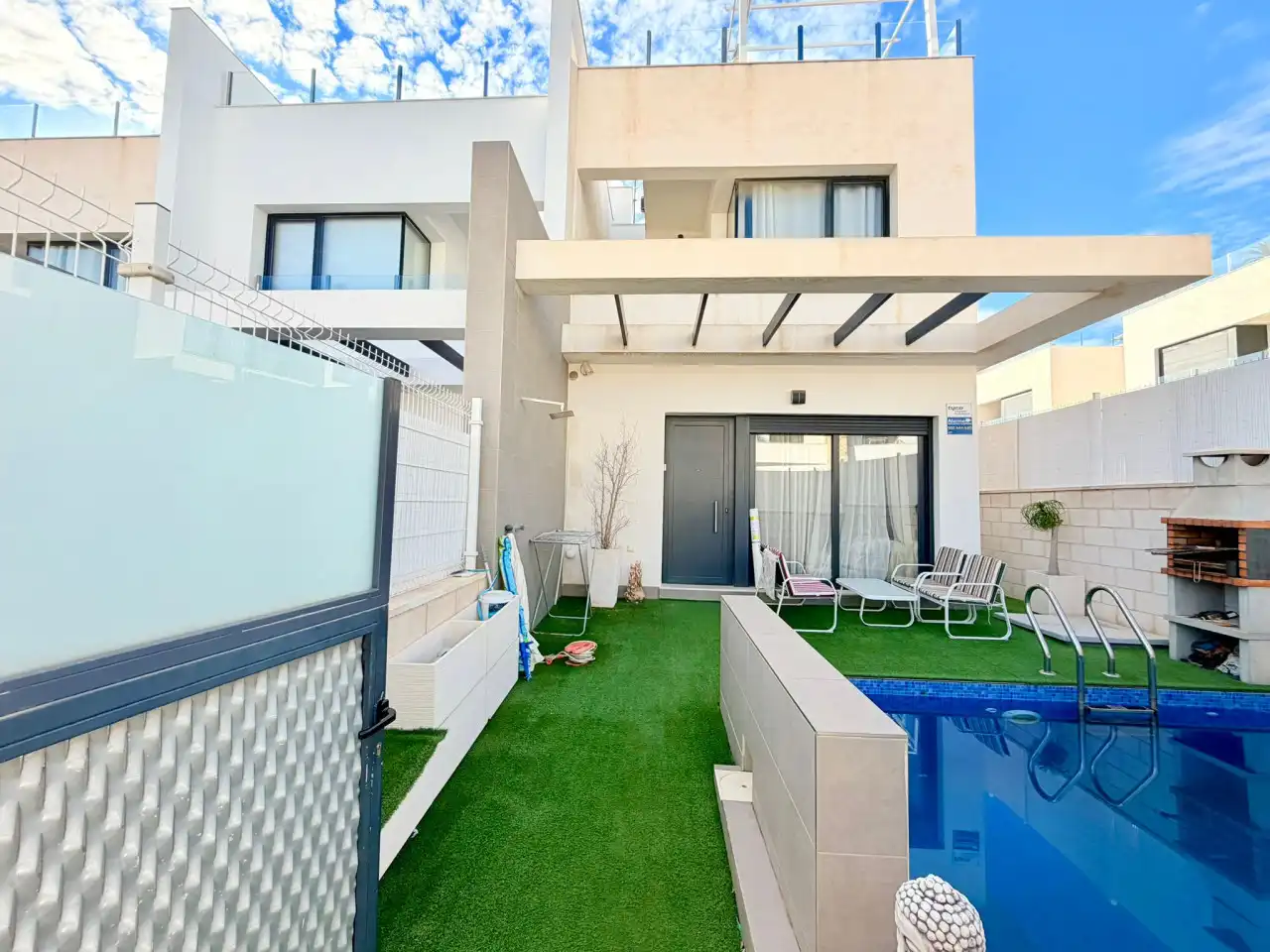 Piscina de Dúplex en venda en Orihuela amb Aire condicionat, Calefacció i Jardí privat