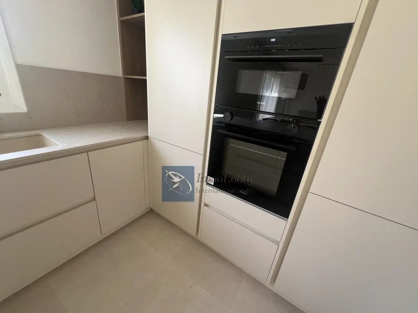 Cuina de Apartament de lloguer en Castell d'Aro, Platja d'Aro i s'Agaró amb Aire condicionat, Terrassa i Piscina comunitària