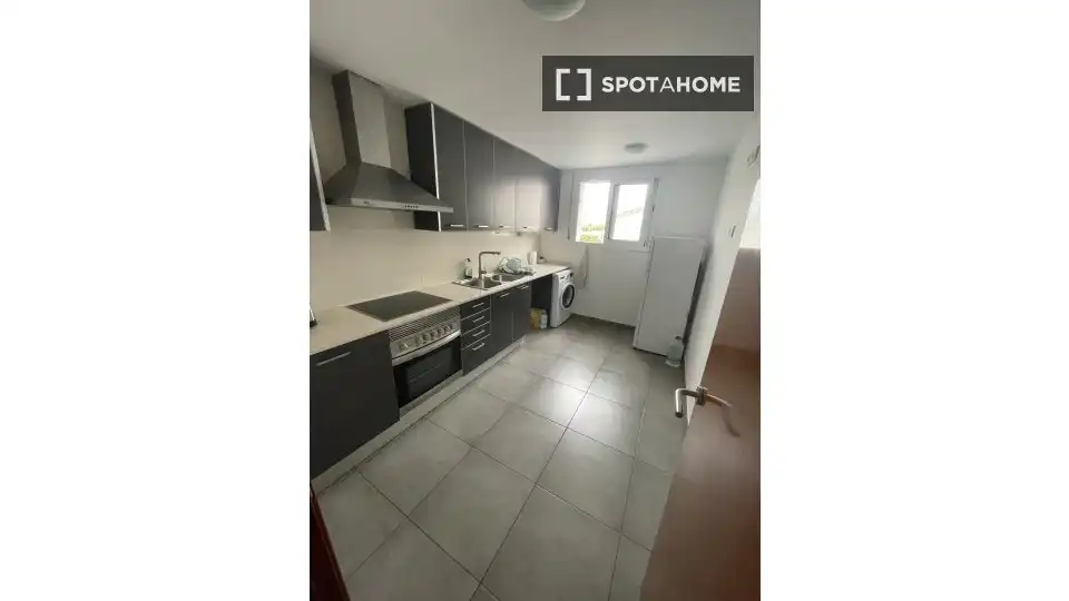 Küche von Wohnung zur untervermieten in Cubelles mit Klimaanlage, Terrasse und Möbliert
