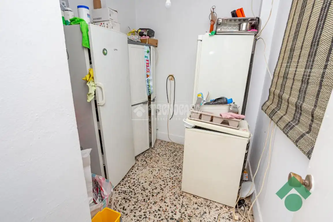Kitchen of Flat for sale in Algeciras  with Terrace, Storage room and Furnished