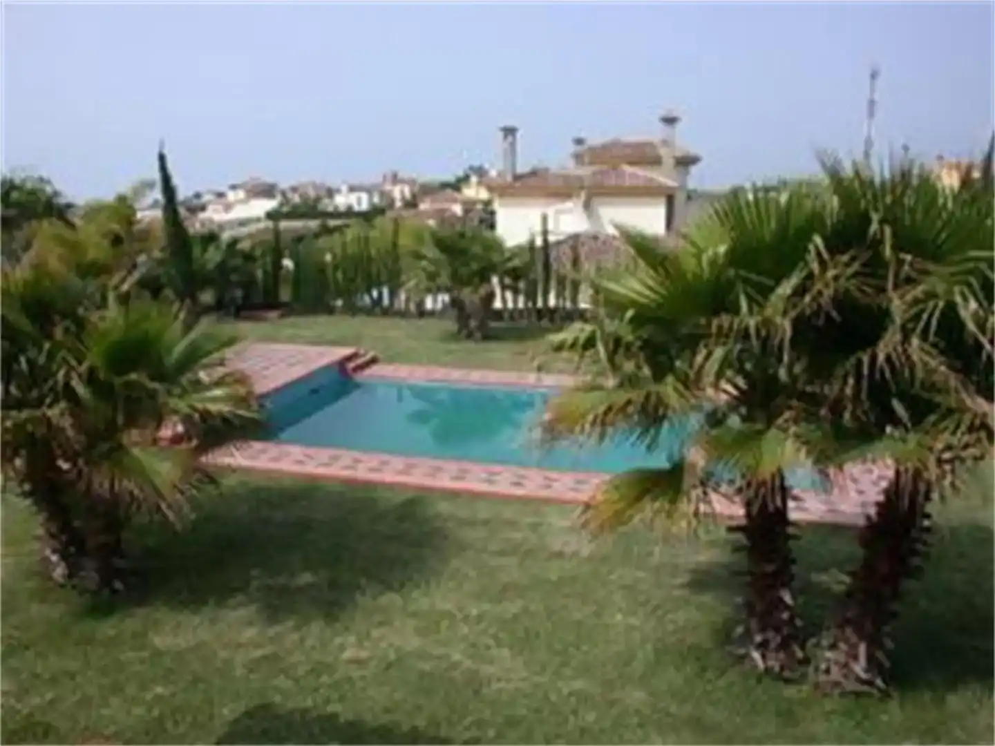Jardí de Casa o xalet en venda en Estepona amb Aire condicionat, Piscina i Balcó