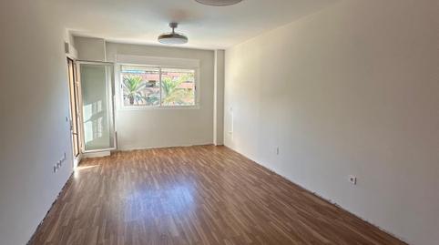 Foto 3 de Pis en venda a El Pinillo, Málaga