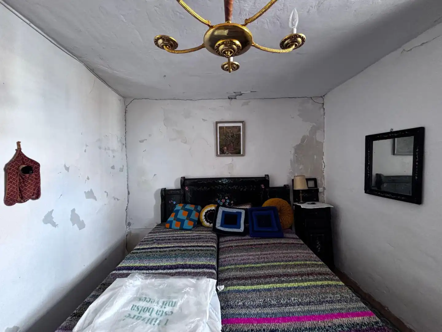 Habitación de Finca rústica en venta en Valle de Oca con Calefacción y Jardín privado