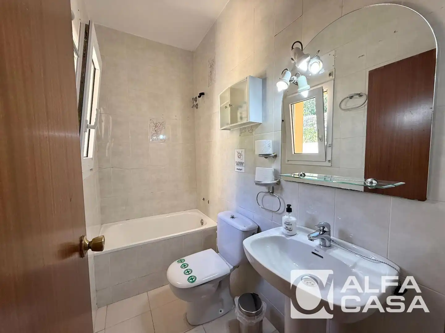 Bathroom of Houses for sale in Lloret de Mar  with Heating, Terrace and Storage room