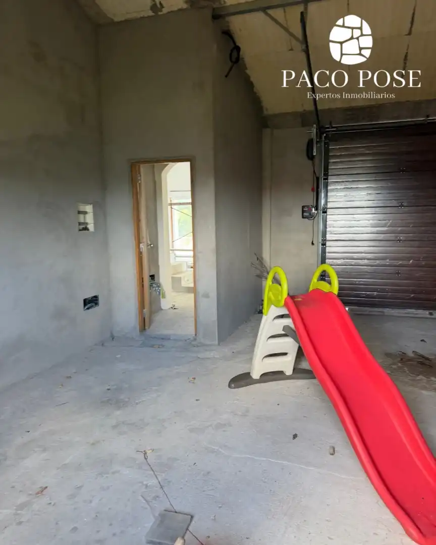 Casa o xalet en venda en Carballo amb Jardí privat