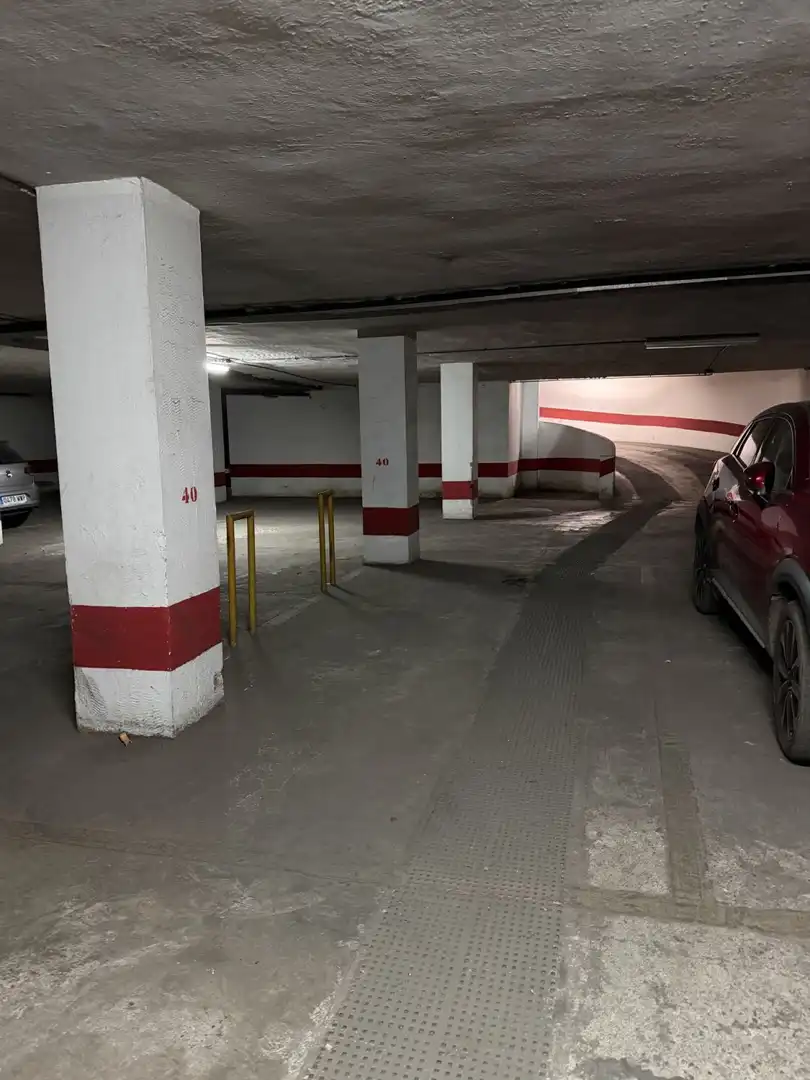 Aparcament de Pis en venda en Badajoz amb Aire condicionat, Calefacció i Moblat