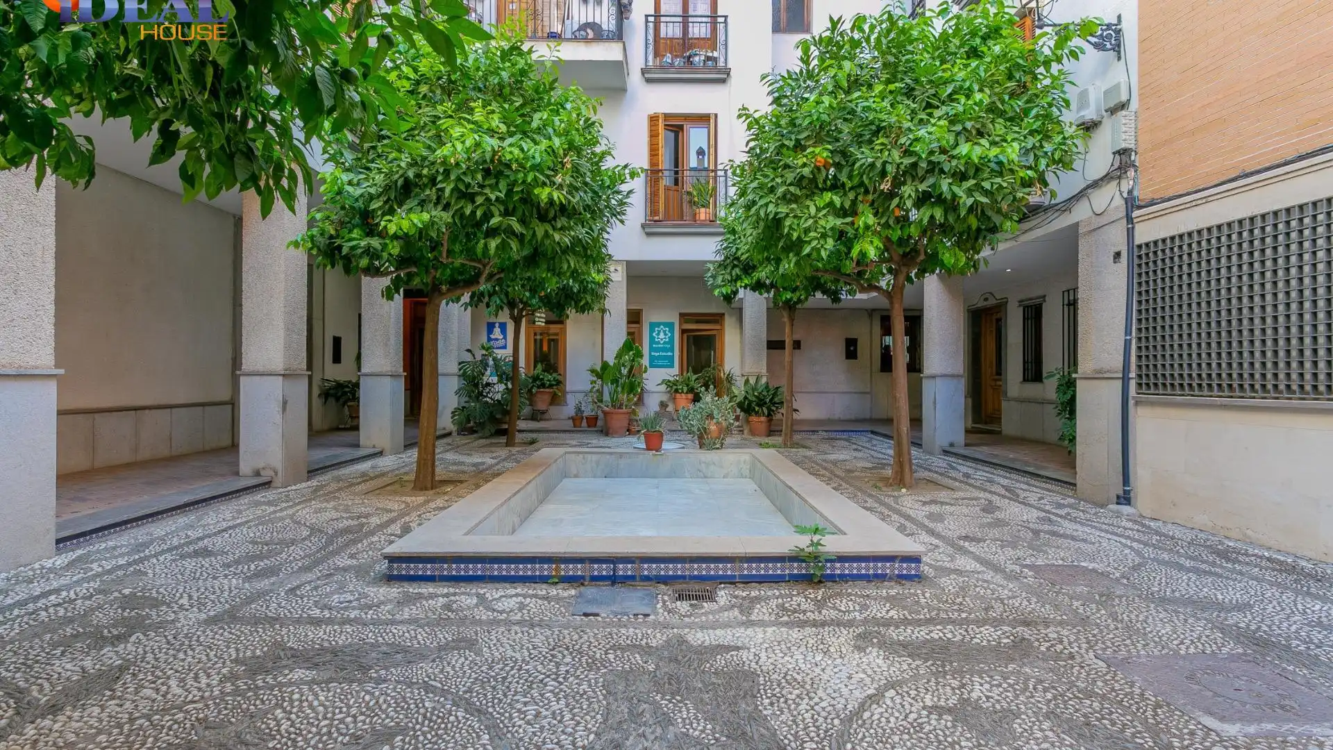 Vista exterior de Traster en venda en  Granada Capital