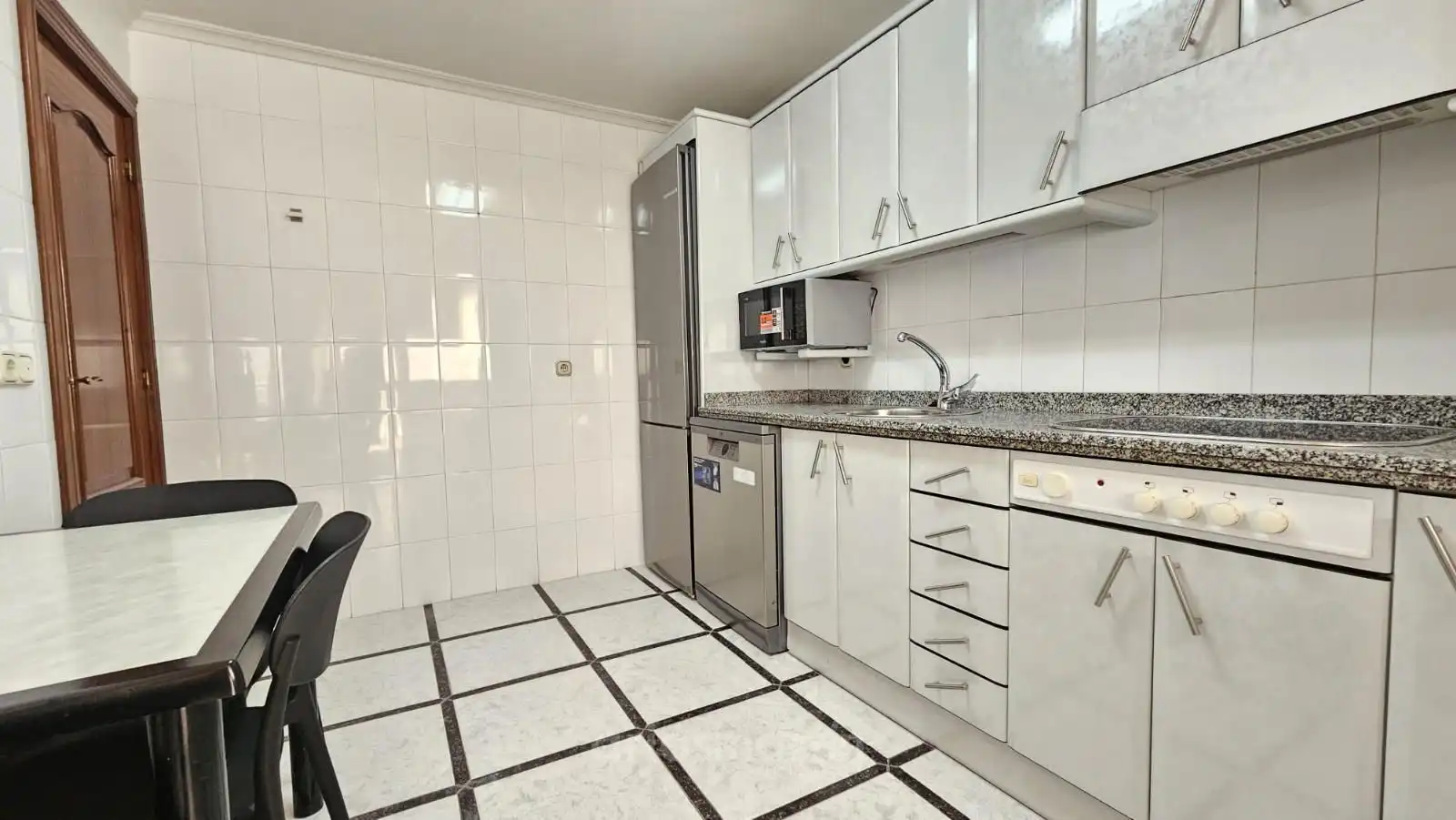 Kitchen of Flat for rent in Salamanca  with Heating, Terrace and Furnished