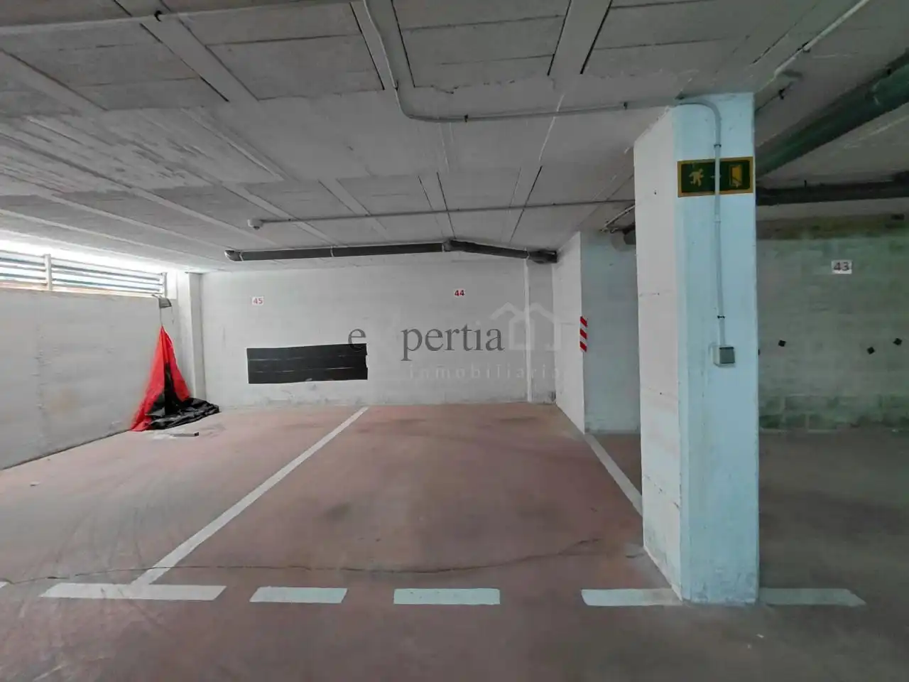 Parking de Apartamento de alquiler en Boiro con Calefacción, Terraza y Amueblado