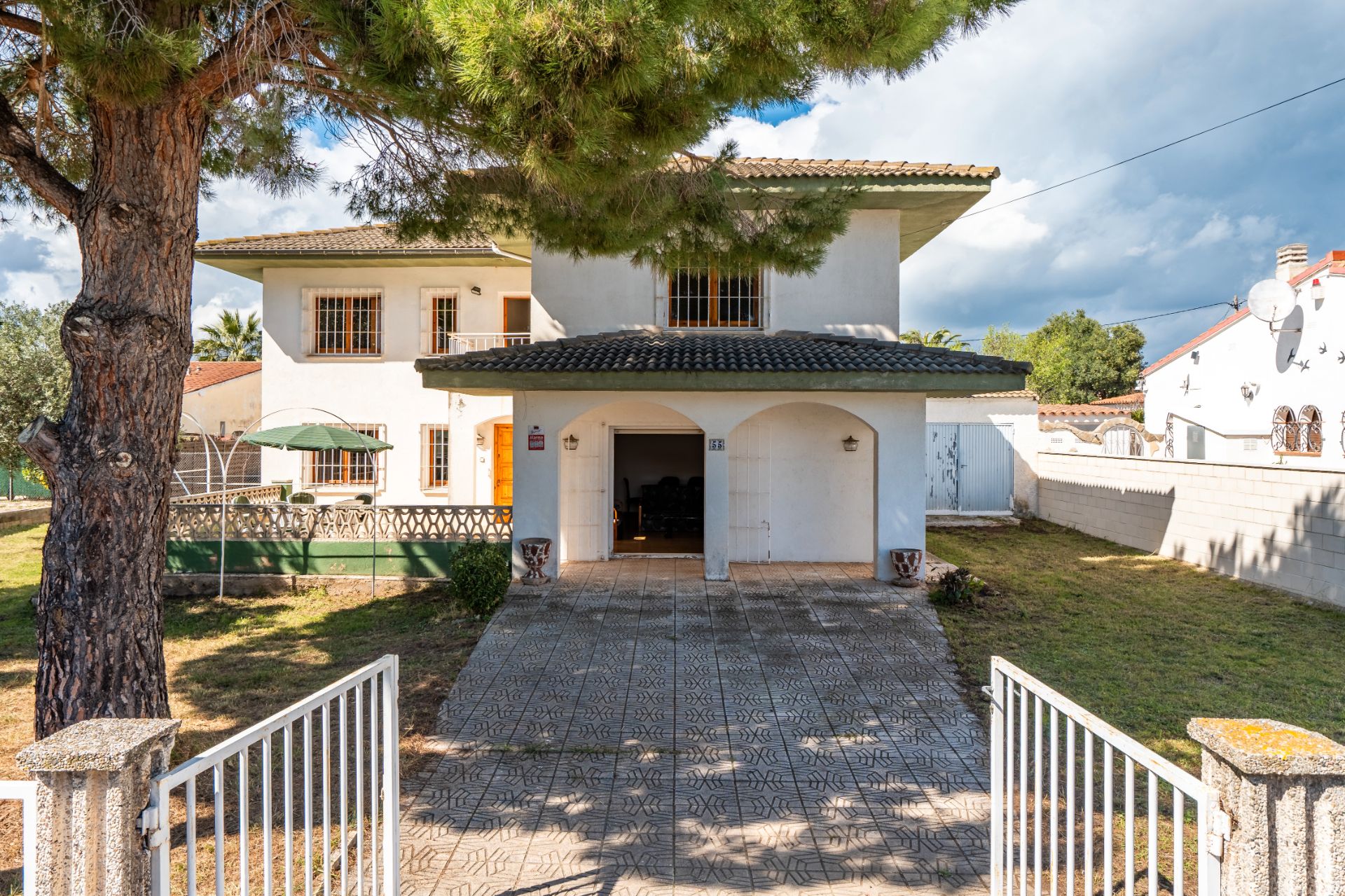 Exterior view of House or chalet for sale in Mont-roig del Camp  with Private garden, Terrace and Storage room