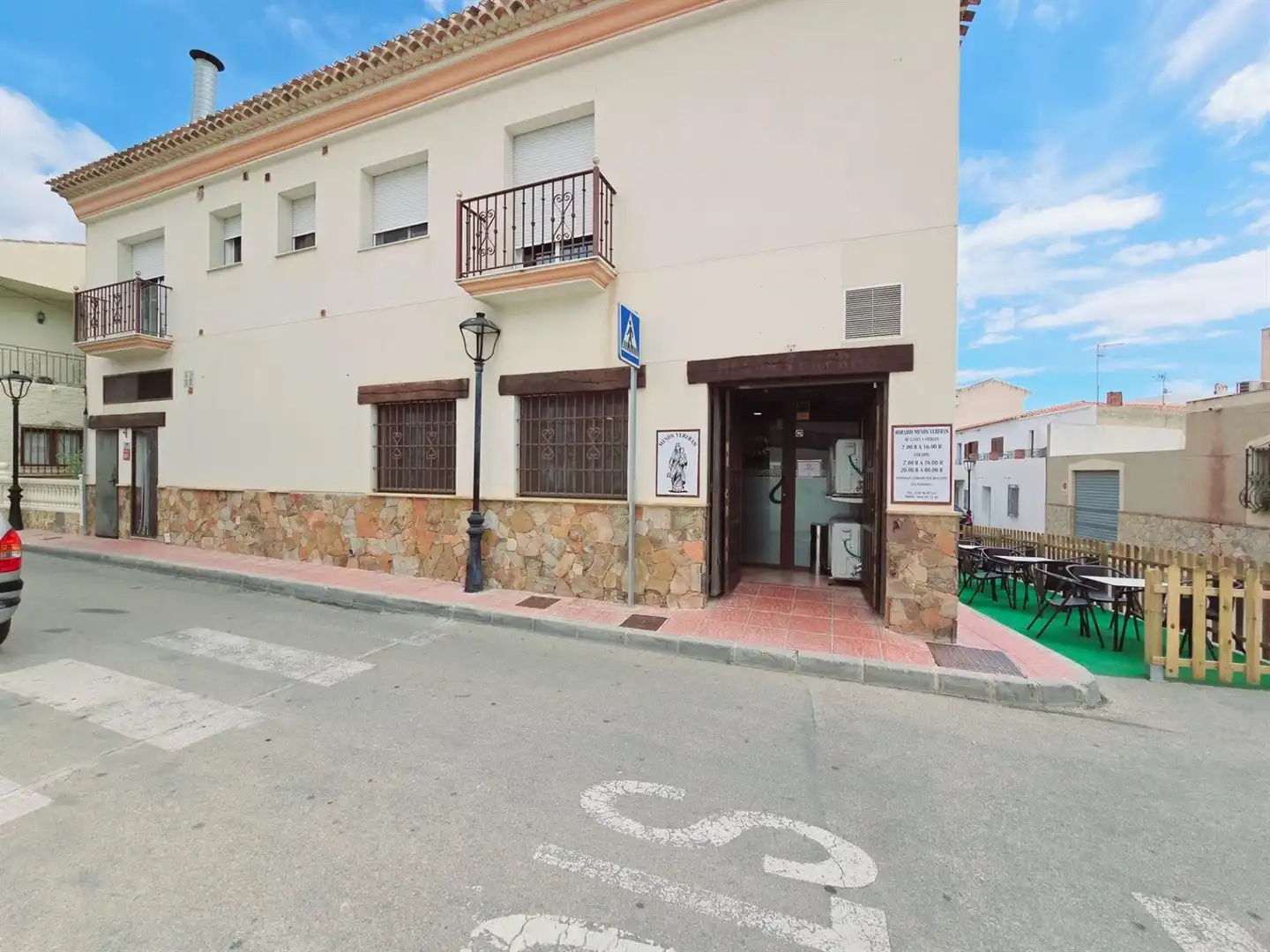 Vista exterior de Local en venta en Los Gallardos con Aire acondicionado, Terraza y Amueblado