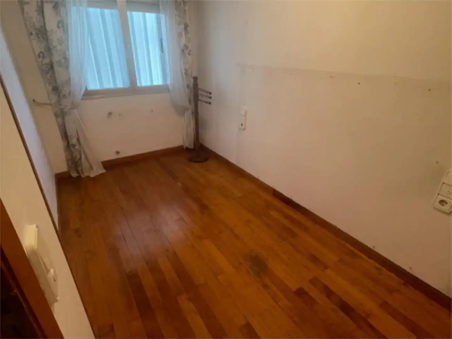 Habitación de Piso en venta en Viana do Bolo con Parquet y Balcón