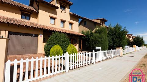Photo 2 of Single-family semi-detached for sale in Del Golf, Valverde de la Virgen, León