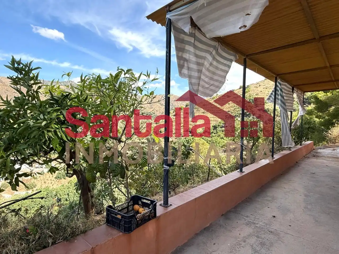 Vista exterior de Finca rústica en venda en Almuñécar amb Jardí privat, Terrassa i Piscina