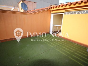 Triplex mit Balkon zum Verkauf in Carrer Roger de Flor