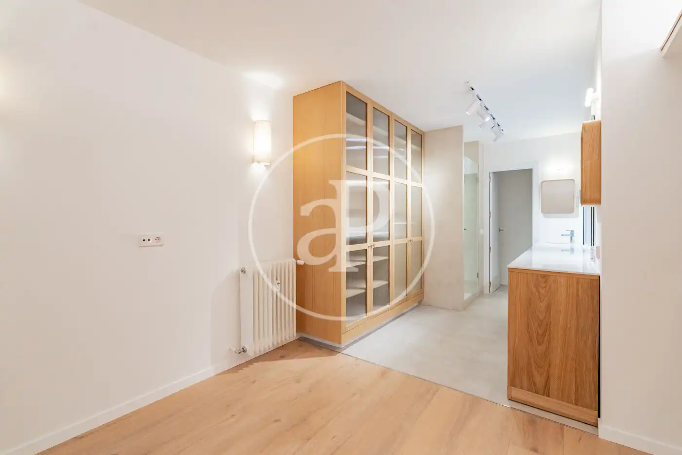 Habitación de Piso en venta en Madrid con Aire acondicionado, Calefacción y Jardín privado