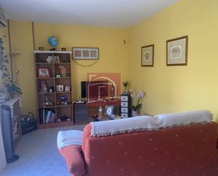 Living room of Flat for sale in Villanueva de la Serena  with Air Conditioner, Private garden and Balcony