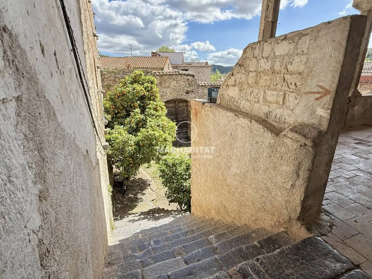 Vista exterior de Finca rústica en venta en Boadella i les Escaules con Jardín privado y Terraza