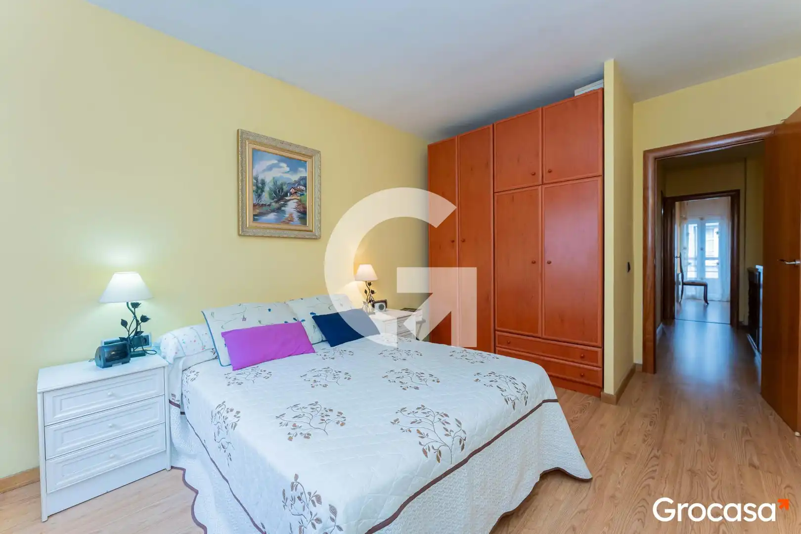 Habitación de Casa adosada en venta en Cornellà de Llobregat con Aire acondicionado, Calefacción y Trastero