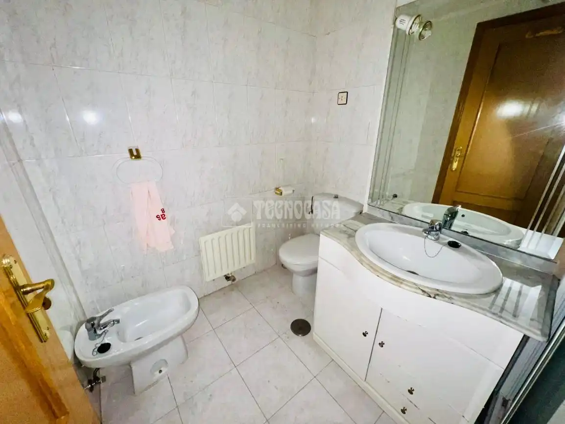 Baño de Piso en venta en Alcorcón con Aire acondicionado, Calefacción y Balcón