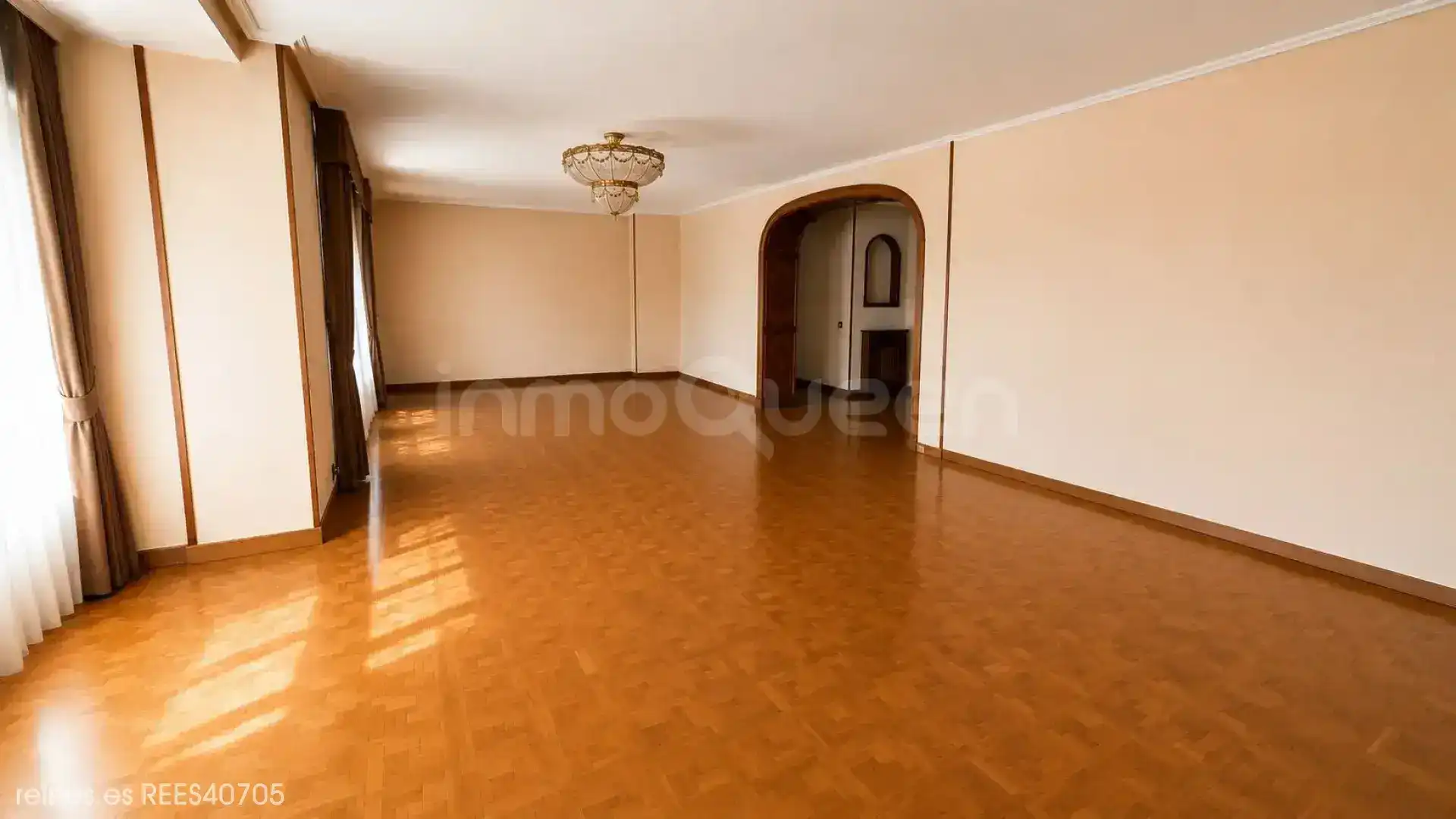 Sala d'estar de Pis en venda en Zaragoza amb Calefacció i Terrassa