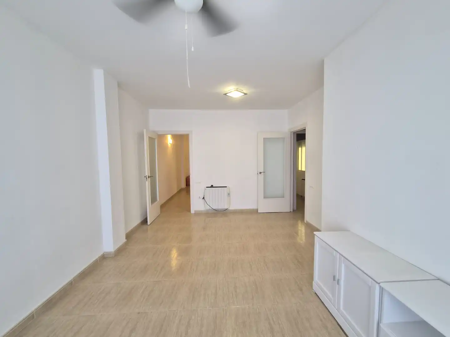 Piso en venta en Roda de Berà con Terraza, Horno y Balcón