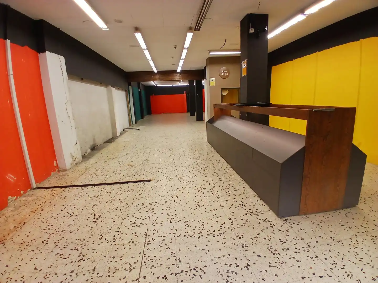 Gewerbefläche zur Miete in Calle del Bruc, imagen 2