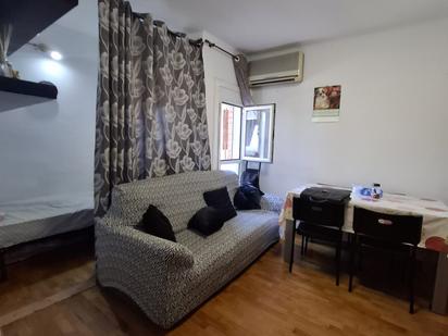 Living room of Flat for sale in L'Hospitalet de Llobregat